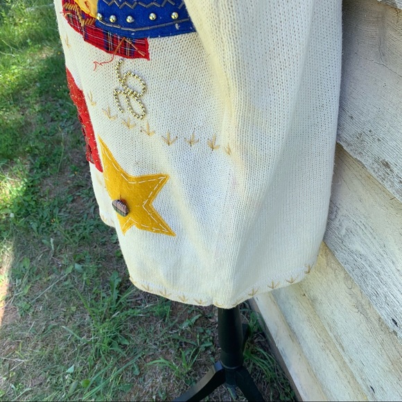 Vintage 90s White Patchwork Appliqué Long Sleeve Crewneck Ugly Christmas Sweater - Picture 14 of 16